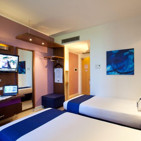 Holiday Inn Express Reggio Emilia By Ihg מראה חיצוני תמונה
