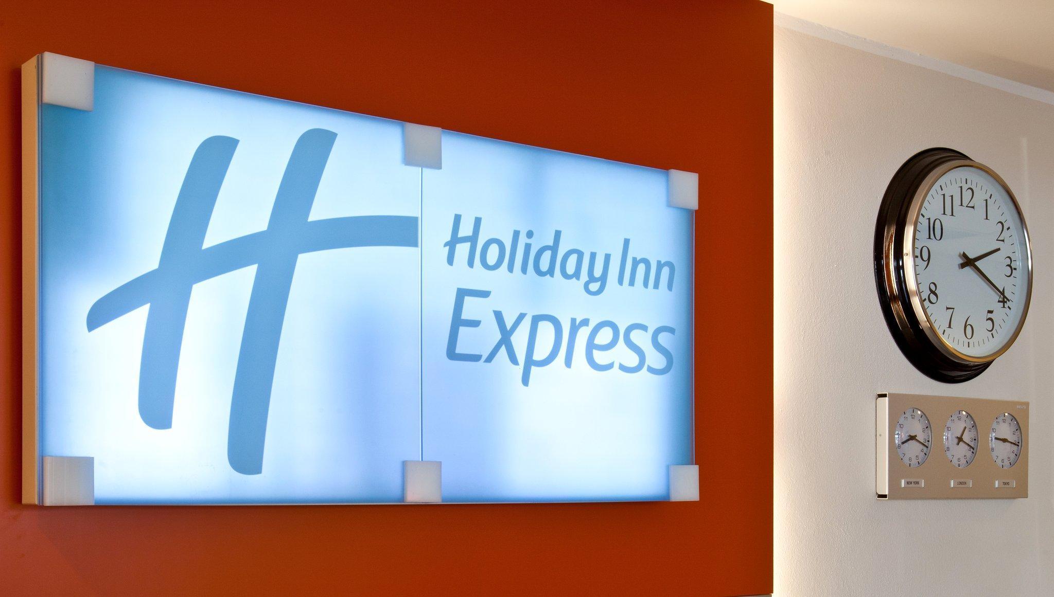 Holiday Inn Express Reggio Emilia By Ihg מראה חיצוני תמונה