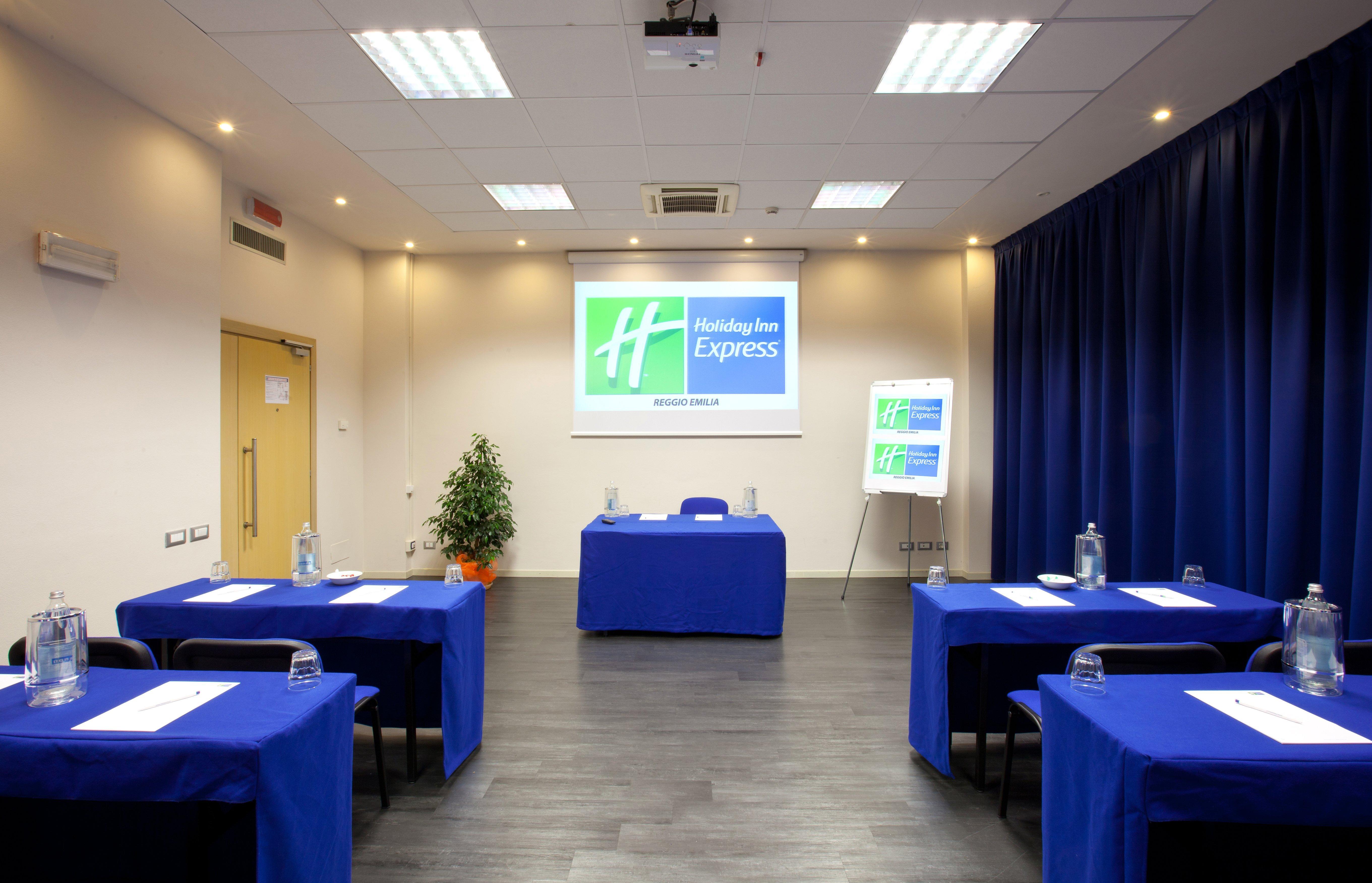 Holiday Inn Express Reggio Emilia By Ihg מראה חיצוני תמונה