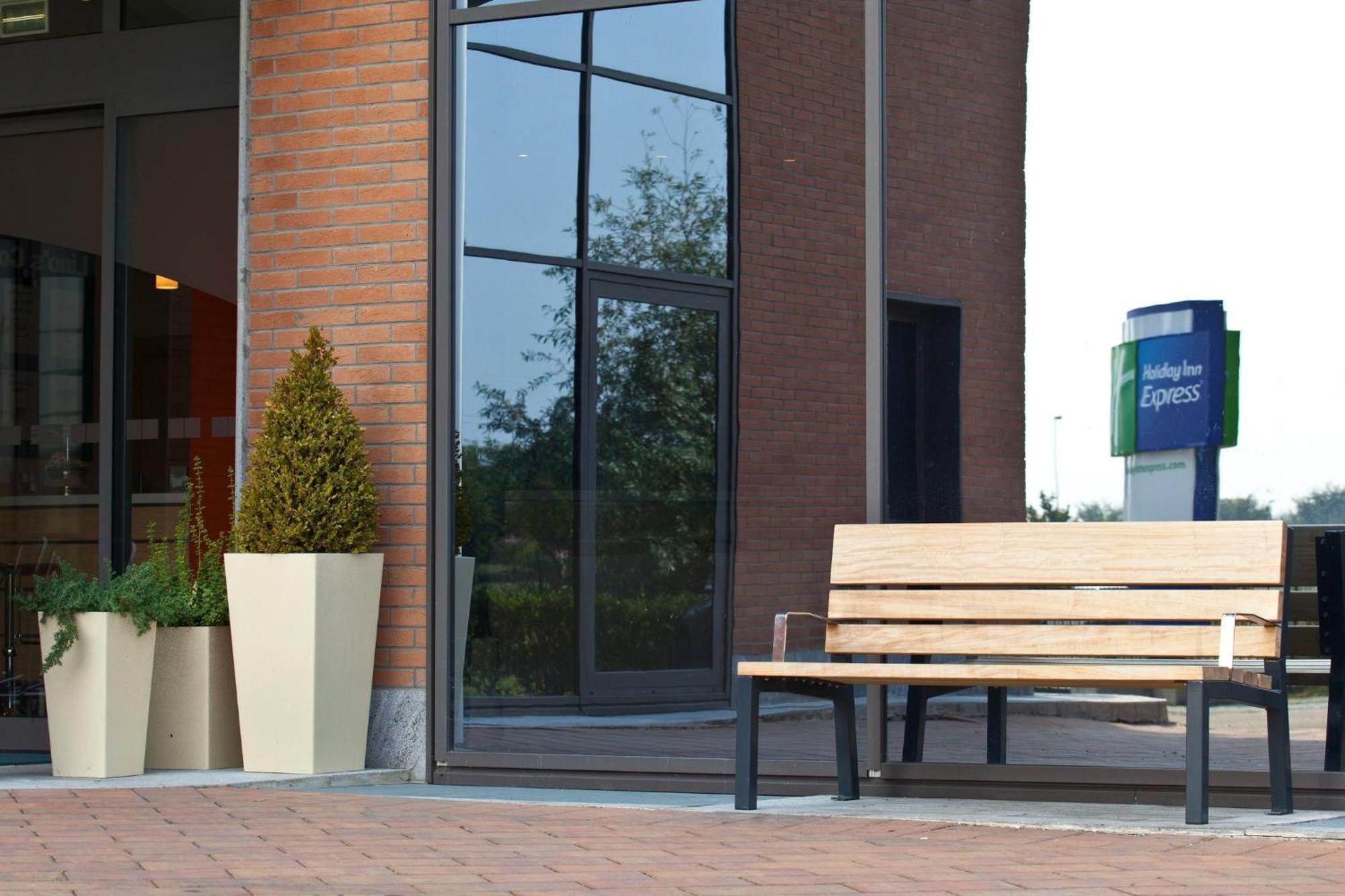 Holiday Inn Express Reggio Emilia By Ihg מראה חיצוני תמונה