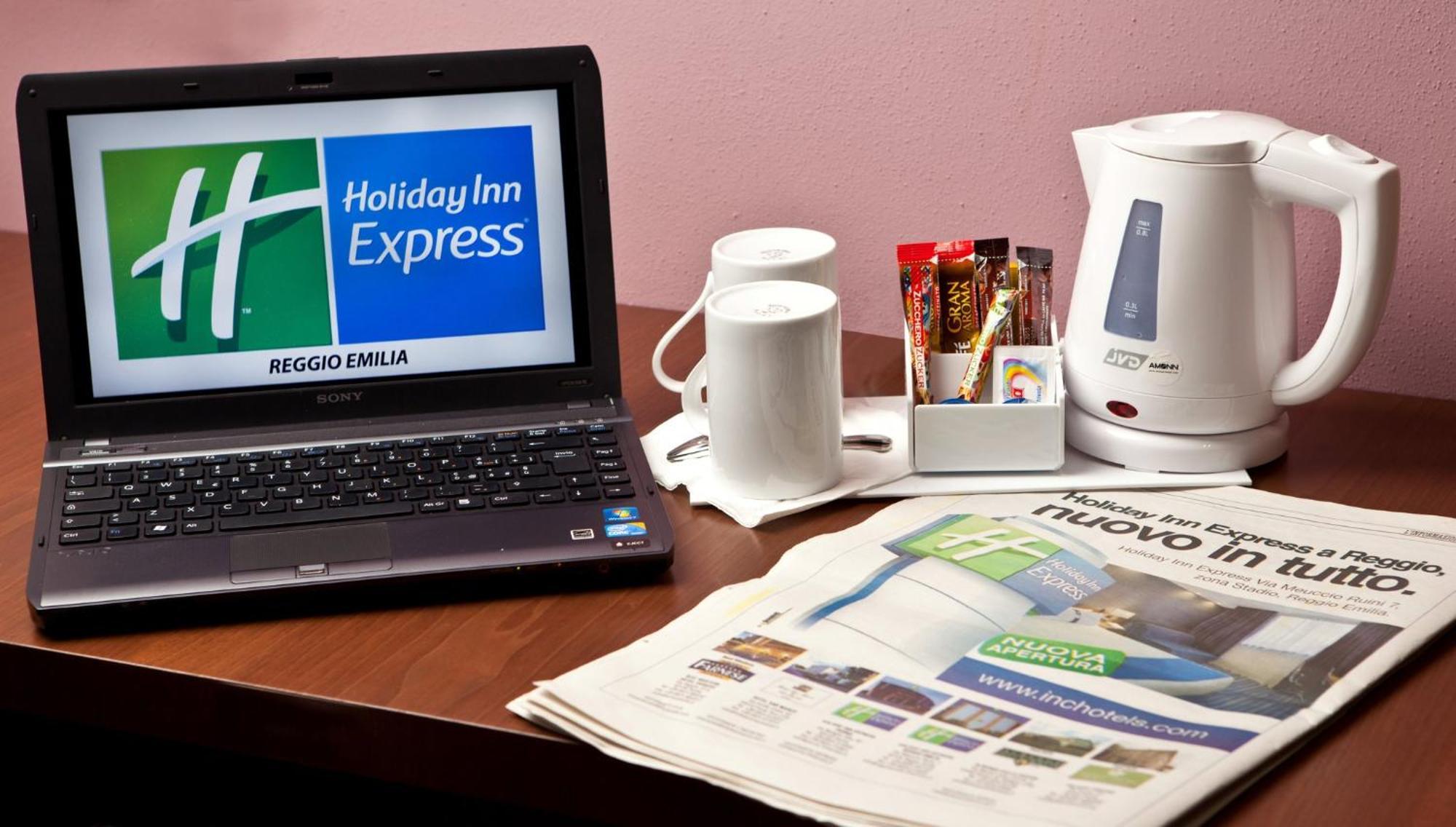 Holiday Inn Express Reggio Emilia By Ihg מראה חיצוני תמונה
