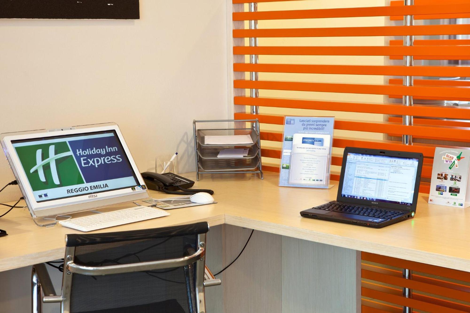 Holiday Inn Express Reggio Emilia By Ihg מראה חיצוני תמונה