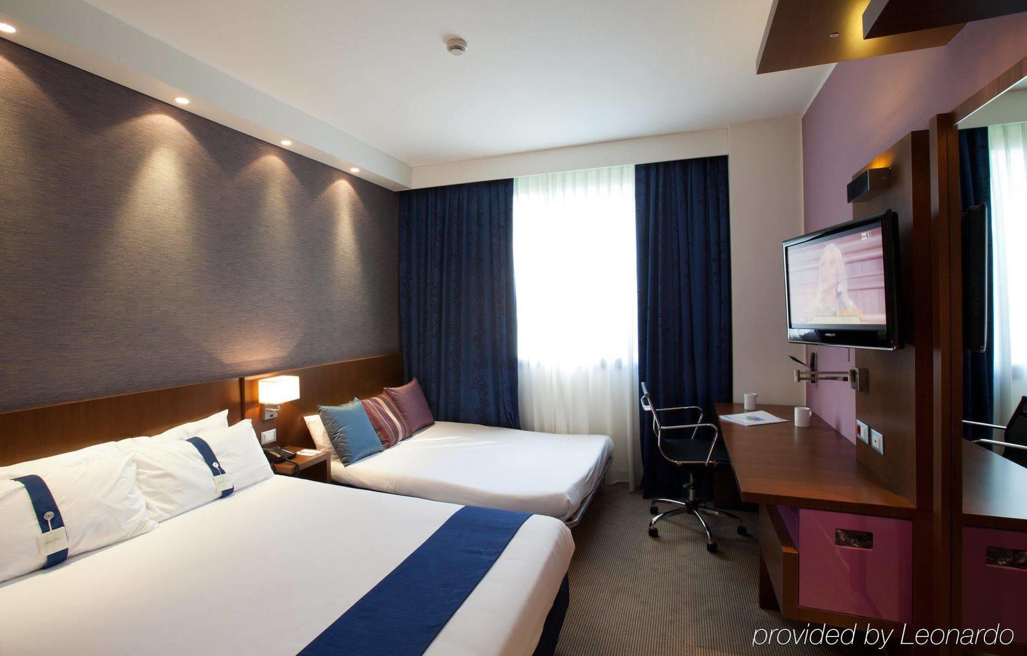 Holiday Inn Express Reggio Emilia By Ihg חדר תמונה